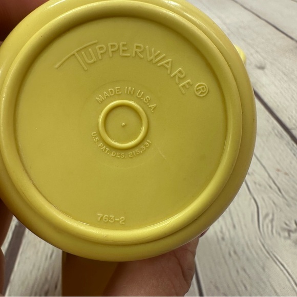 vintage tupperware gold Measuring Cups replacements not a full set - Picture 5 of 7